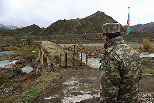 Полицейские Азербайджана перекрыли дорогу и отрезали от Армении шесть сел