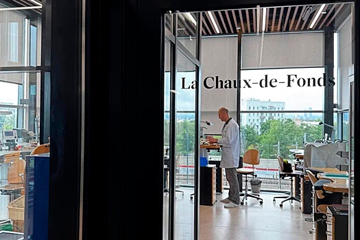 В Москве по-прежнему доступен профессиональный ремонт и обслуживание часов и драгоценностей люксовых брендов