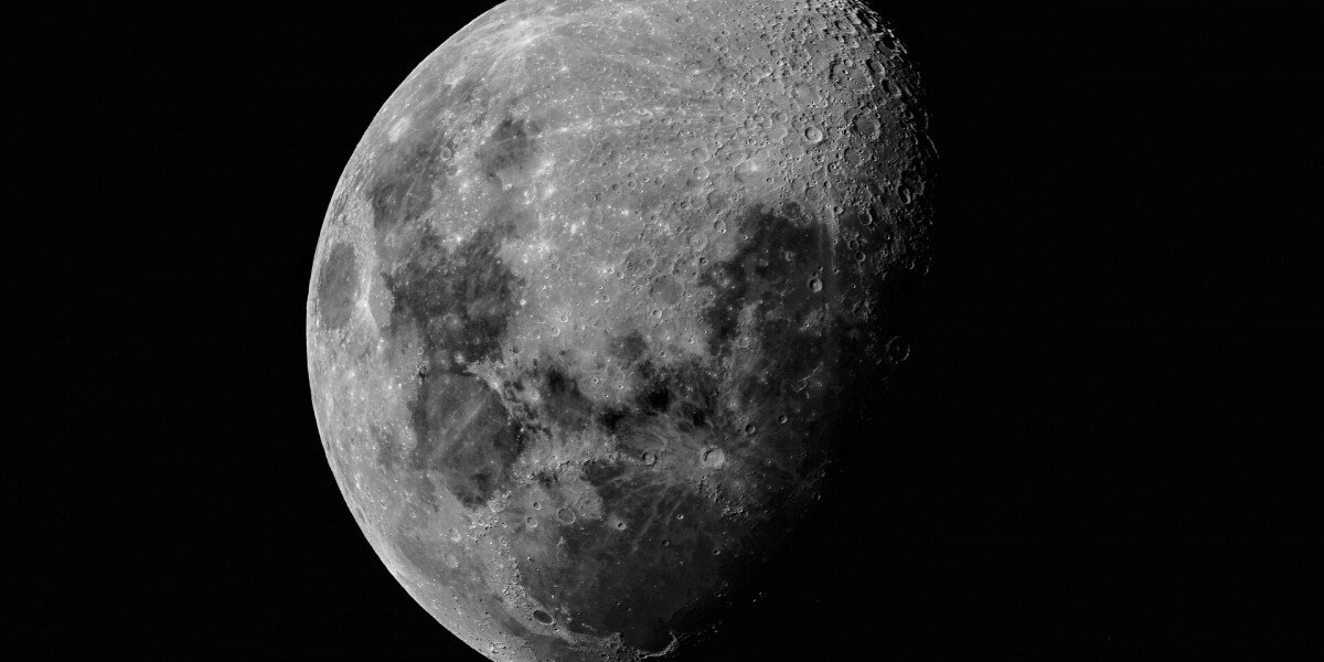 Время рождения Луны вычислили ученые