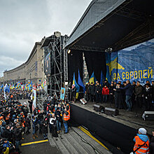 Эксперт: На Украине возник запрос на спасение от лидеров Майдана