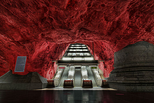 Гордость подземелья: 11 самых красивых станций метро