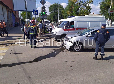 Шестеро саратовцев пострадали в ДТП на Соколовой и Рахова