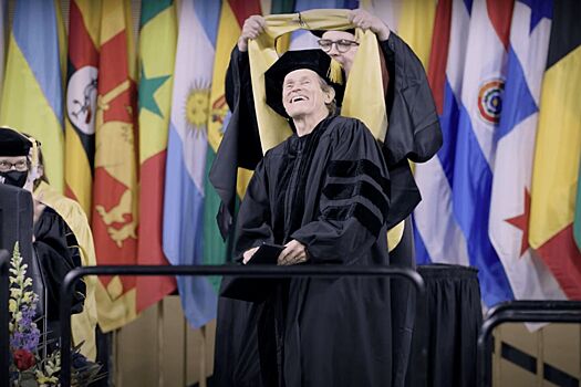 Уиллем Дефо получил докторскую степень искусствоведения