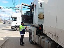 Водители фур начали приезжать в Кострому пьяными