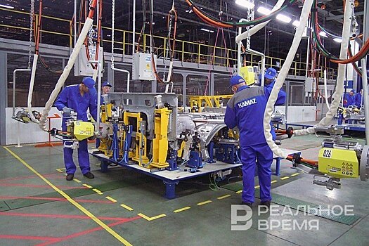 Минниханов оценил новинки КАМАЗа на Дне машиностроителя