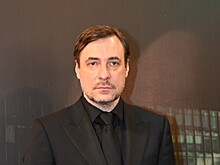 Евгений Цыганов почтил память покойного Петра Фоменко