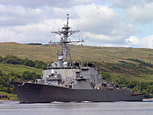 Ракетный эсминец ВМС США направился в Черное море