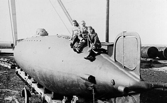 Как Гитлер атаковал англичан подводными танками
