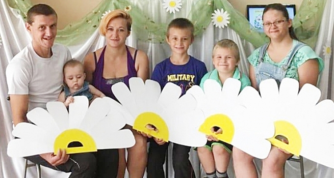 Семья с Украины: «Трудностей не боимся, нужно детей на ноги поставить»