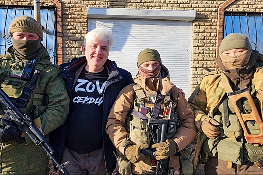 Оперный певец Москальков поет для наших бойцов на фронте