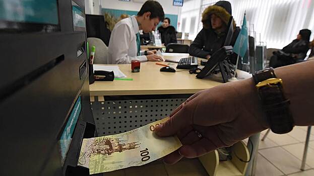 Взыскатели украинских долгов в Крыму получили штрафы