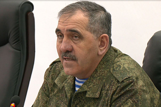 Замминистра обороны РФ генерал армии Юнус-Бек Евкуров проверил организацию сборов с инструкторами по боевой подготовке на полигоне в Нижегородской области