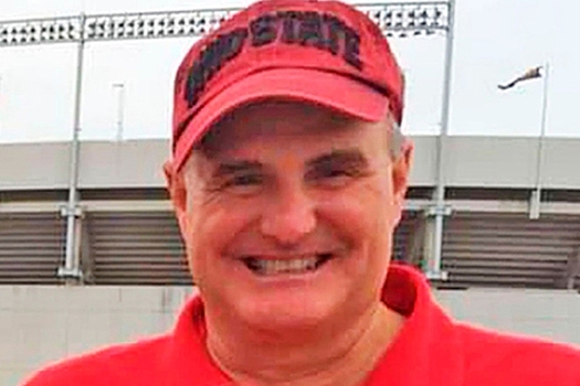 Над смертью отрицавшего коронавирус поиздевались