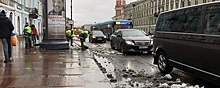 «Чуть не оставил подвеску»: жители Петербурга возмущены ужасным состоянием автомобильных дорог в городе