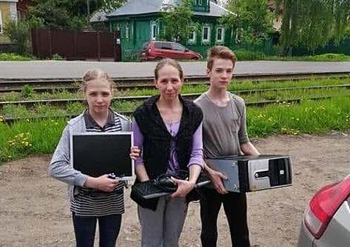 235 комплектов оргтехники вручили нижегородцам по проекту «Подари компьютер семье и детям»