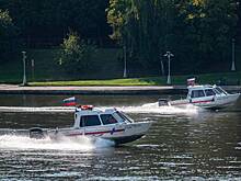 Спасатели усилили патрулирование Москвы-реки и городских водоемов из-за жары