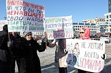 «Выселяют на улицу». «Аварийщики» вышли на митинг против условий расселения