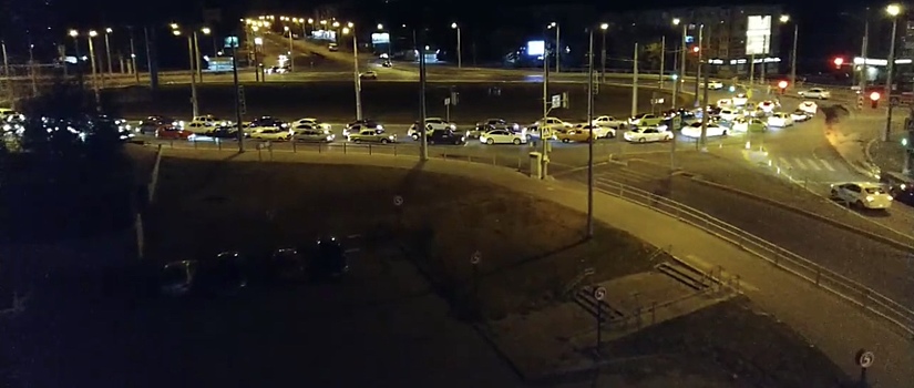 В Самаре стритрейсеры устроили ночной автопробег