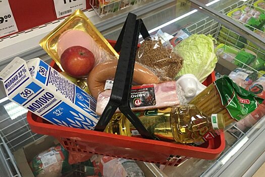 Голодный саратовец за 6 минут затарился продуктами на 5 тысяч рублей