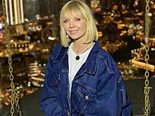 «Завтрак у Тиффани»: Валерия вслед за Asti и Смеховой облачилась в платье с перьями