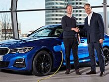 Теперь и баварцы: BMW потроллила Cybertruck Илона Маска