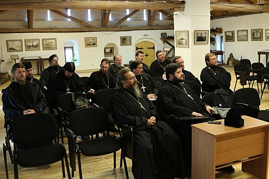 Карельские священнослужители прошли курсы повышения квалификации