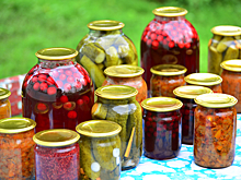 Консервы и соленья: Мясников назвал опасные для здоровья продукты