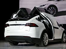 Tesla отзывает 11 тысяч кроссоверов Model X