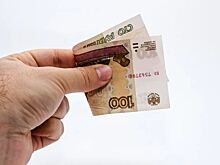Около 100 калининградцев пожаловались на «серые» зарплаты в правительство