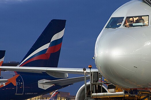Airbus А321 экстренно сел в Казани из-за проблем с двигателем