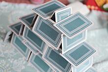 Китаец построил 50-этажный карточный домик в рекордный срок