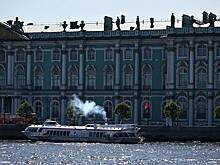 Посетителей Эрмитажа срочно эвакуировали