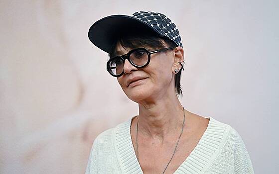 Хакамада прокомментировала вечеринку со своим участием после визита туда силовиков