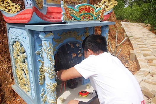 Вьетнамцы сделали кладбище для нерожденных детей