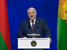 Лукашенко предложил заморозить конфликт на Украине в нынешнем состоянии и предупредил, что будет, если Россия начнет разваливаться