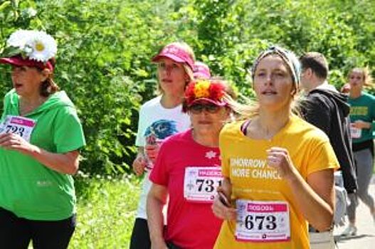 В Цветочном забеге в Омске приняли участие рекордное количество девушек