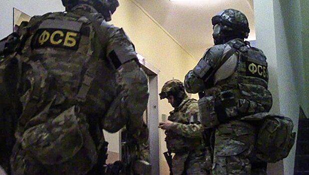Правоохранители проводят следственные действия в офисе "Офицеров России"
