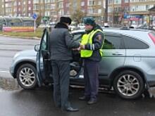 Курские приставы арестовали более десяти автомобилей должников