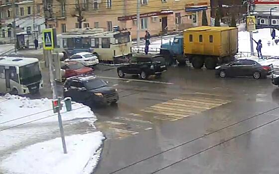 В Горроще на перекрёстке оборвались провода