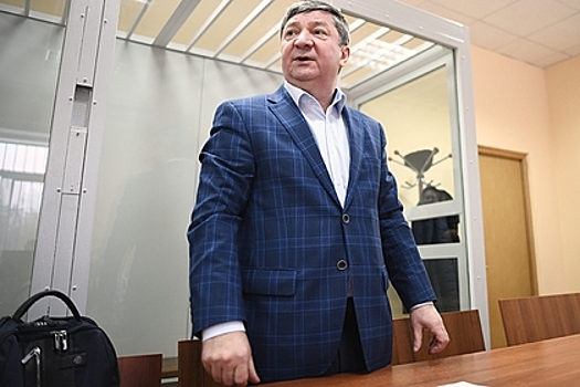 С бывшего замглавы Генштаба Арсланова потребовали миллиард рублей за хищения