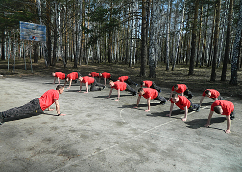 Спортивные состязания для новобранцев ВКС прошли в Свердловской области
