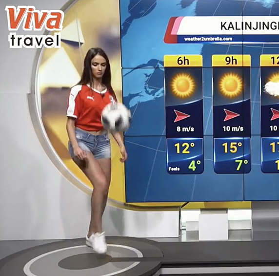 Девушка понимает, что её удары выглядят эффектно, и часто выставляет посты с ними на своих страницах в социальных сетях 