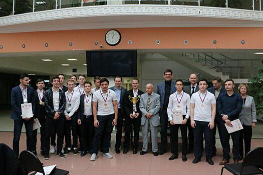 Студенты ГУУ стали чемпионами столицы по футболу