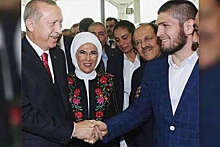 Боец ММА Нурмагомедов поздравил Эрдогана с переизбранием на пост президента Турции