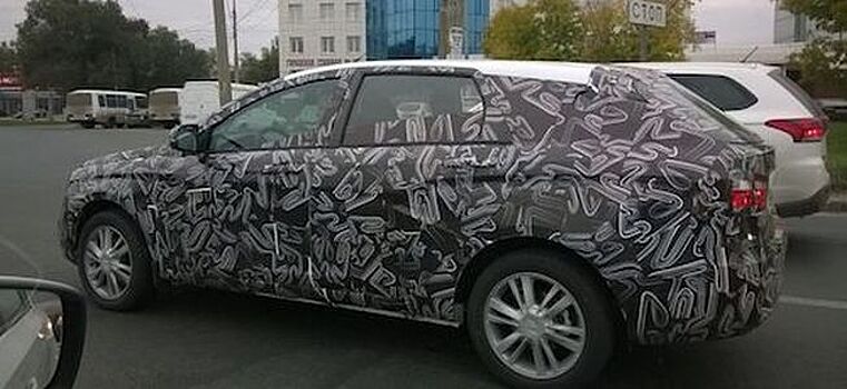 Опубликованы новые фото с тестов Lada Vesta Cross