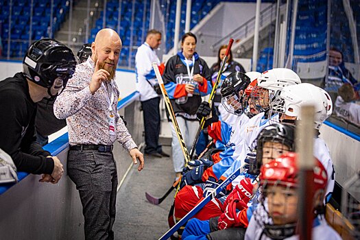 Денис Басов: Как увлечь детей хоккеем? Главное – доброе отношение тренера