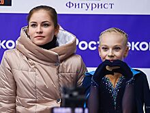 Юлия Липницкая появилась на контрольных прокатах юниоров по фигурному катанию — она вывела свою ученицу Анну Ляшенко