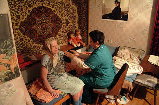 В ЛДПР предложили увеличить подъемные врачам при переезде в села