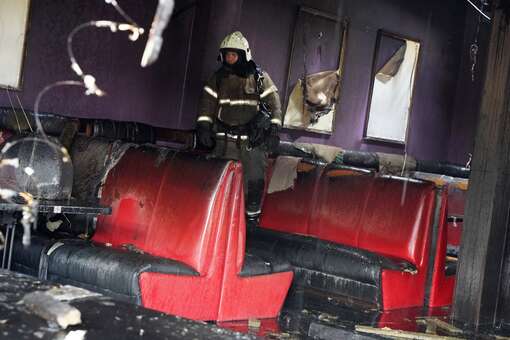 ТАСС: прокурор просит 16 лет колонии военному за пожар в клубе в Костроме