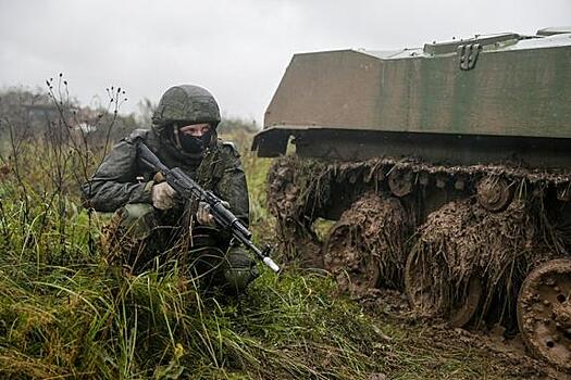 Экс-глава Службы внешней разведки Украины Гвоздь: в марте 2014-го стотысячная группировка России могла дойти до Днепра